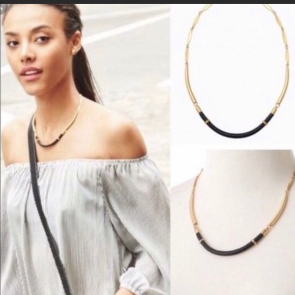 Stella & Dot gold necklace with black leather - Picture 5 of 5